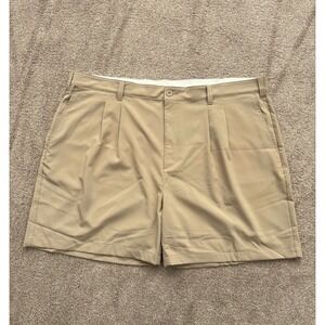 Reebok Men Golf Shorts Pleated Performance Size 50 Tan Khaki Stretch Casual